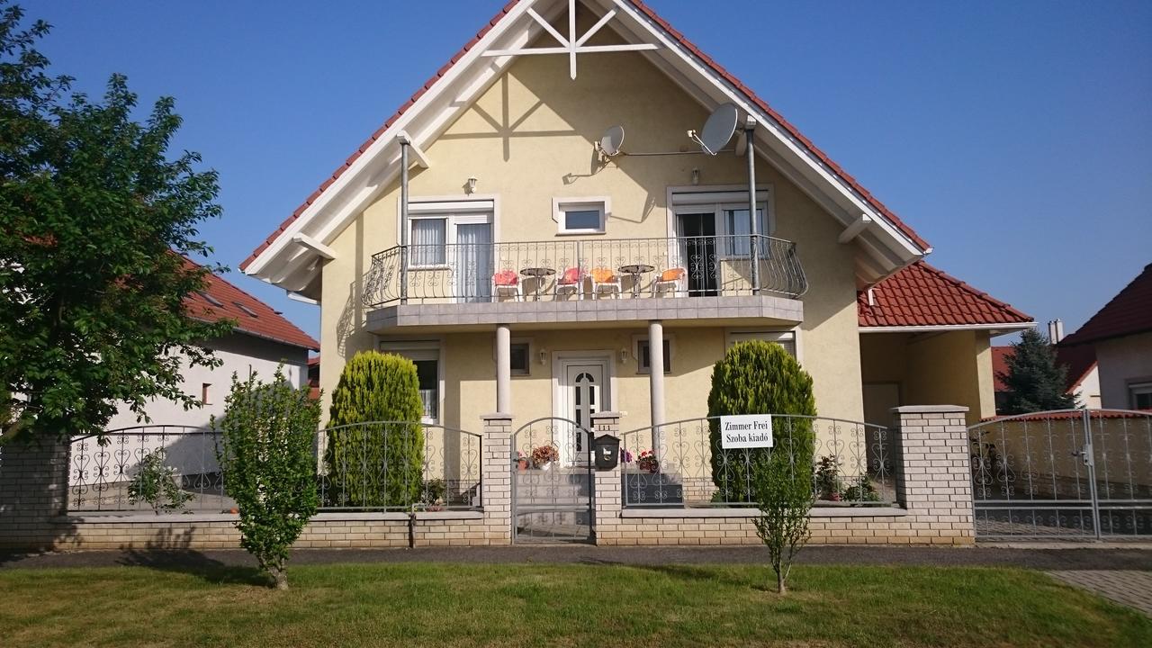 Natalie Appartment Buk Luaran gambar